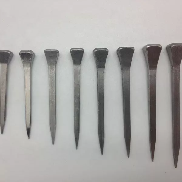 Chiodi Per Ferri Di Cavallo Metalkraft – Testa Quadrata 73 Mm – Lotto Da 100 Pezzi